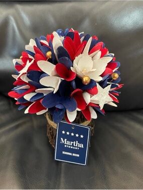 Patriotic Martha Stewart Patriotic Flowers and Stars Table Decor